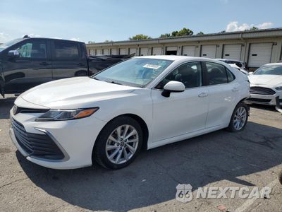 2021 TOYOTA CAMRY LE 4T1C11AK4MU555351 - główne zdjęcie licytacji z USA - miniatura