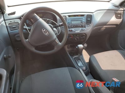 Zdjęcie 8 z 14 samochodu: 2008 KIA RIO BASE VIN:KNADE123186308638 - miniatura