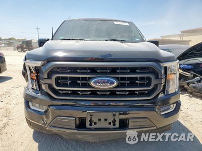 Piąte zdjęcie samochodu w środku: 2022 FORD F150 SUPERCREW VIN:1FTEW1CP4NKD08299 - miniatura