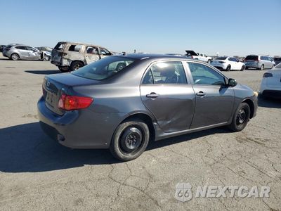 Trzecie zdjęcie samochodu z tyłu: 2010 TOYOTA COROLLA BASE VIN:1NXBU4EE7AZ286508 - miniatura