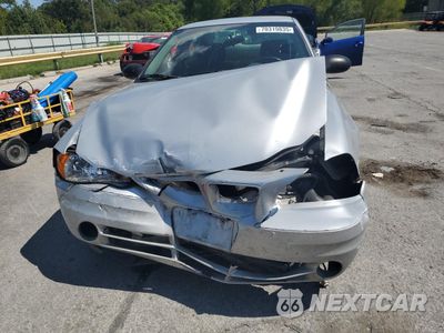 Piąte zdjęcie samochodu w środku: 2004 PONTIAC GRAND AM SE VIN:1G2NE52F14C101191 - miniatura
