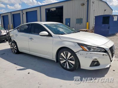 Czwarte zdjęcie samochodu z boku: 2019 NISSAN ALTIMA SV VIN:1N4BL4DV5KC216527 - miniatura