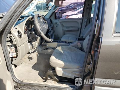 Zdjęcie 7 z 14 samochodu: 2005 JEEP LIBERTY SPORT VIN:1J4GL48K35W603011 - miniatura