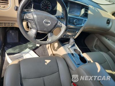 Zdjęcie 8 z 14 samochodu: 2017 NISSAN PATHFINDER S VIN:5N1DR2MN0HC611242 - miniatura