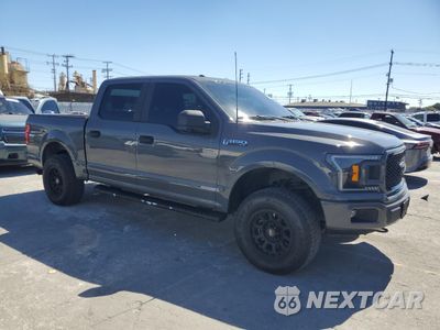 Czwarte zdjęcie samochodu z boku: 2018 FORD F150 SUPERCREW VIN:1FTEW1EP2JFB45331 - miniatura