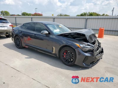 Czwarte zdjęcie samochodu z boku: 2019 KIA STINGER GT VIN:KNAE35LC9K6059531 - miniatura