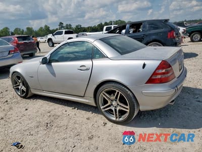 Drugie zdjęcie samochodu z przodu: 2004 MERCEDES-BENZ SLK 230 KOMPRESSOR VIN:WDBKK49FX4F299094 - miniatura