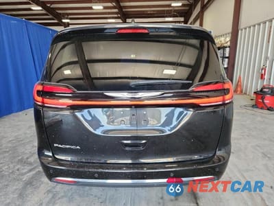 Zdjęcie 6 z 14 samochodu: 2023 CHRYSLER PACIFICA TOURING L VIN:2C4RC1BGXPR547016 - miniatura