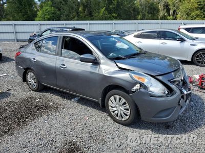 Czwarte zdjęcie samochodu z boku: 2017 NISSAN VERSA S VIN:3N1CN7AP3HL818925 - miniatura