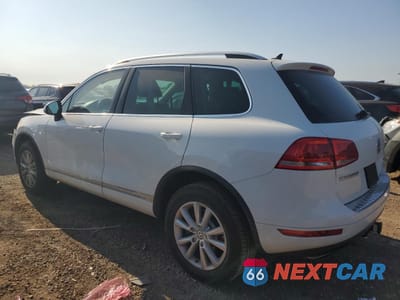 Drugie zdjęcie samochodu z przodu: 2014 VOLKSWAGEN TOUAREG V6 VIN:WVGEF9BP8ED013738 - miniatura