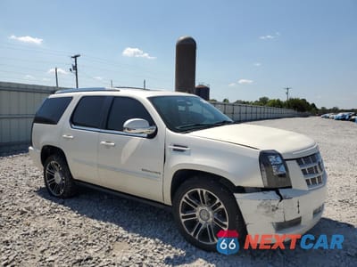Czwarte zdjęcie samochodu z boku: 2012 CADILLAC ESCALADE PREMIUM VIN:1GYS3CEF4CR313819 - miniatura