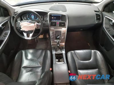 Zdjęcie 8 z 13 samochodu: 2014 VOLVO XC60 T6 VIN:YV4902DZ7E2516330 - miniatura