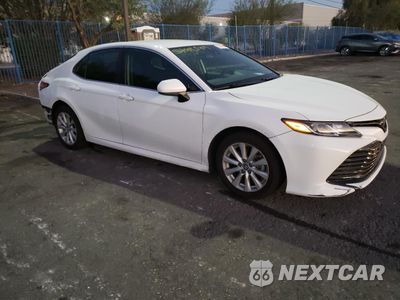 Czwarte zdjęcie samochodu z boku: 2020 TOYOTA CAMRY LE VIN:4T1C11AKXLU869195 - miniatura