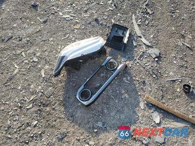 Zdjęcie 12 z 13 samochodu: 2022 TOYOTA TACOMA DOUBLE CAB VIN:3TYCZ5AN4NT068949 - miniatura