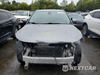 Piąte zdjęcie samochodu w środku: 2019 JEEP COMPASS LATITUDE VIN:3C4NJDBB6KT760870 - miniatura