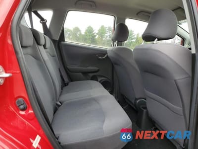 Zdjęcie 10 z 12 samochodu: 2010 HONDA FIT VIN:JHMGE8H20AC019845 - miniatura