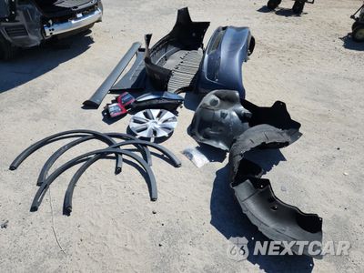 Zdjęcie 12 z 15 samochodu: 2023 TESLA MODEL Y VIN:7SAYGDEE7PF926341 - miniatura