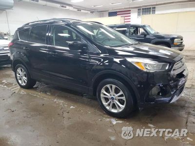 Czwarte zdjęcie samochodu z boku: 2019 FORD ESCAPE SE VIN:1FMCU9GDXKUA31603 - miniatura