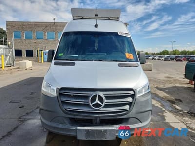Piąte zdjęcie samochodu w środku: 2019 MERCEDES-BENZ C2500 SPRINTER RECREATIONAL VEHICLE VIN:WD4PF1CD2KP187906 - miniatura