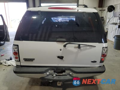 Zdjęcie 6 z 15 samochodu: 2000 FORD EXPEDITION XLT VIN:1FMRU1666YLB29122 - miniatura
