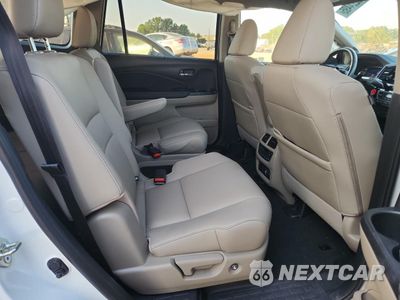 Zdjęcie 11 z 14 samochodu: 2021 HONDA PILOT TOURING VIN:5FNYF6H63MB032705 - miniatura