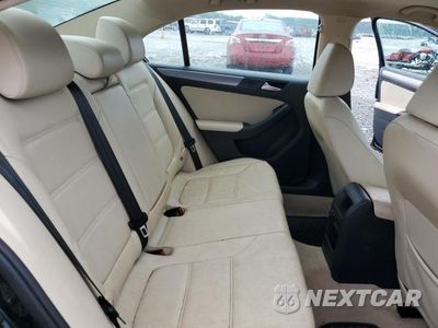 Zdjęcie 10 z 13 samochodu: 2014 VOLKSWAGEN JETTA TDI VIN:3VW3L7AJ9EM443768 - miniatura