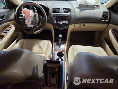 Zdjęcie 8 z 12 samochodu: 2007 HONDA ACCORD EX VIN:1HGCM66527A074436 - miniatura