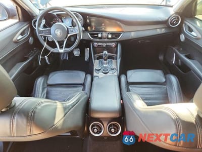 Zdjęcie 8 z 12 samochodu: 2017 ALFA ROMEO GIULIA TI VIN:ZARFAECN9H7529709 - miniatura