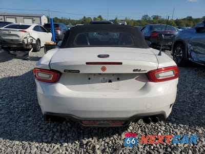 Zdjęcie 6 z 13 samochodu: 2017 FIAT 124 SPIDER CLASSICA VIN:JC1NFAEK4H0108246 - miniatura