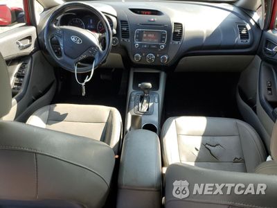 Zdjęcie 8 z 12 samochodu: 2015 KIA FORTE EX VIN:KNAFZ4A84F5282714 - miniatura