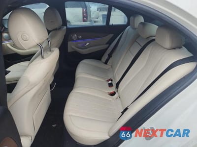Zdjęcie 10 z 12 samochodu: 2017 MERCEDES-BENZ E 300 4MATIC VIN:WDDZF4KBXHA016987 - miniatura