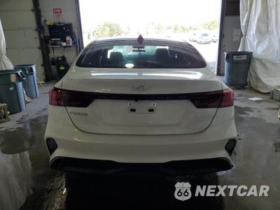 Zdjęcie 6 z 13 samochodu: 2023 KIA FORTE LX VIN:3KPF24AD7PE517911 - miniatura