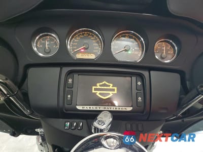 Zdjęcie 7 z 9 samochodu: 2016 HARLEY-DAVIDSON FLHTCUTG TRI GLIDE ULTRA VIN:1HD1MAL12GB854665 - miniatura