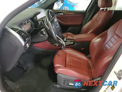 Zdjęcie 7 z 16 samochodu: 2019 BMW X4 XDRIVE30I VIN:5UXUJ3C52KLG54430 - miniatura