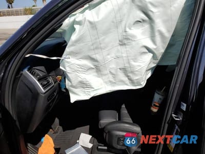 Zdjęcie 7 z 13 samochodu: 2020 BMW X5 SDRIVE 40I VIN:5UXCR4C0XL9B38278 - miniatura