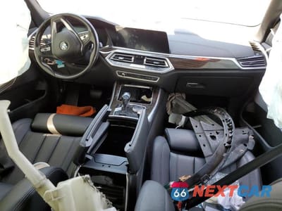 Zdjęcie 8 z 13 samochodu: 2020 BMW X5 SDRIVE 40I VIN:5UXCR4C0XL9B38278 - miniatura