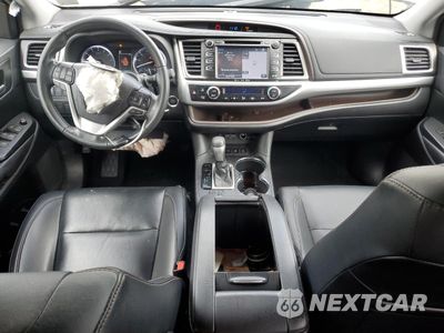 Zdjęcie 8 z 15 samochodu: 2019 TOYOTA HIGHLANDER SE VIN:5TDJZRFH3KS712417 - miniatura