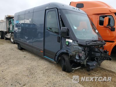 Czwarte zdjęcie samochodu z boku: 2024 RIVIAN EDV 700 VIN:7FCEHEB23RN025026 - miniatura