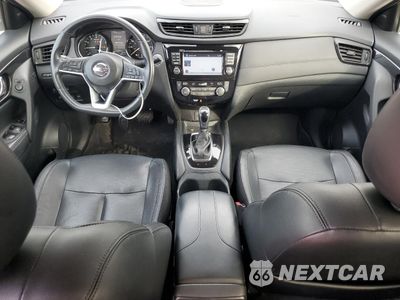 Zdjęcie 8 z 13 samochodu: 2017 NISSAN ROGUE SV VIN:5N1AT2MV5HC842562 - miniatura
