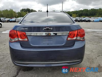 Zdjęcie 6 z 12 samochodu: 2013 CHEVROLET CRUZE LS VIN:1G1PA5SG6D7153250 - miniatura