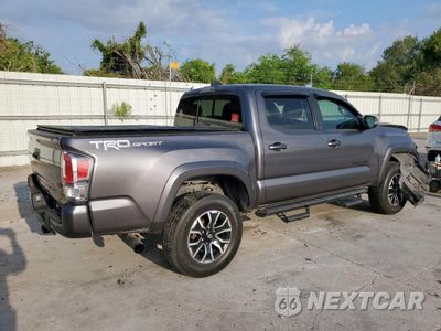 Trzecie zdjęcie samochodu z tyłu: 2021 TOYOTA TACOMA DOUBLE CAB VIN:5TFAZ5CNXMX110131 - miniatura