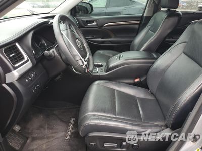 Zdjęcie 7 z 13 samochodu: 2016 TOYOTA HIGHLANDER LIMITED VIN:5TDDKRFH3GS280288 - miniatura