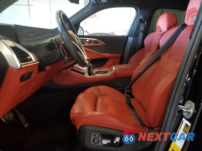 Zdjęcie 7 z 16 samochodu: 2023 BMW XM VIN:5YM23CS04P9S34413 - miniatura