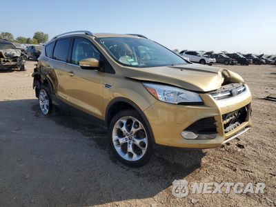 Czwarte zdjęcie samochodu z boku: 2015 FORD ESCAPE TITANIUM VIN:1FMCU9J93FUB46330 - miniatura