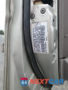 Zdjęcie 12 z 14 samochodu: 2000 TOYOTA AVALON VIN:4T1BF28B3YU089796 - miniatura