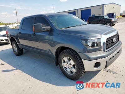 Czwarte zdjęcie samochodu z boku: 2008 TOYOTA TUNDRA SR5 VIN:5TFDV54118X035541 - miniatura