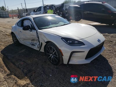 Czwarte zdjęcie samochodu z boku: 2025 TOYOTA GR 86 VIN:JF1ZNBB14S8759268 - miniatura