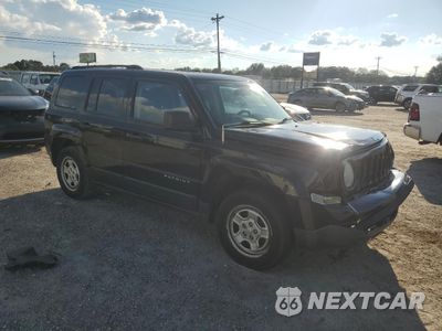 Czwarte zdjęcie samochodu z boku: 2014 JEEP PATRIOT SPORT VIN:1C4NJPBA8ED754216 - miniatura
