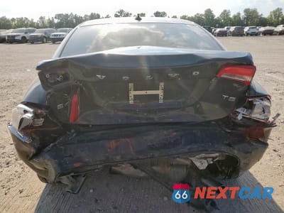 Zdjęcie 6 z 14 samochodu: 2017 VOLVO S60 VIN:YV126MFL2H2424113 - miniatura