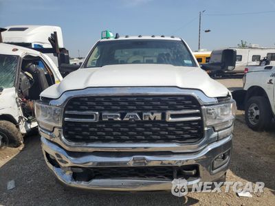 Piąte zdjęcie samochodu w środku: 2022 RAM 3500 VIN:3C7WRTCLXNG246048 - miniatura